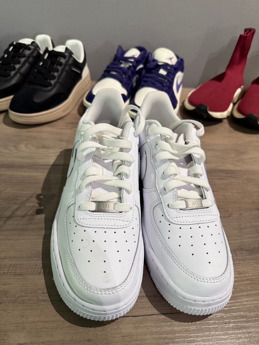 Nike Air Force 1 White Sneakers Size 6.5 US Brand New